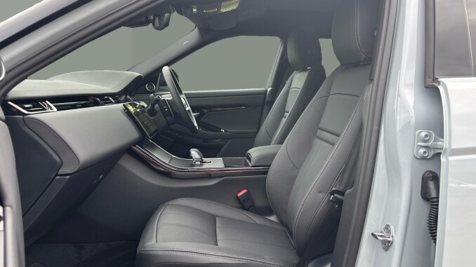 Land Rover Range Rover Evoque 2.0 D200 Hoxton Edition 5dr Auto Diesel Hatchback - Image 3